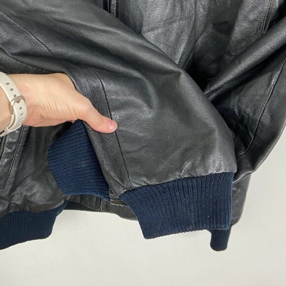 Vintage Wilsons 100% Leather Jacket World Flags Embroidered Patches Mens Coat XL - Picture 4 of 11